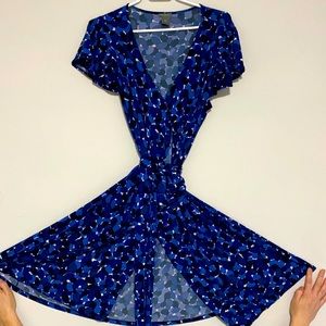 Ann Taylor flutter sleeve wrap dress